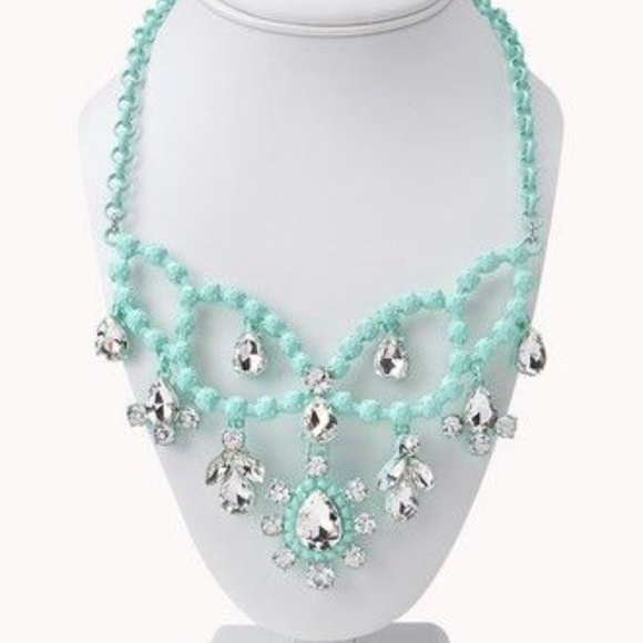 2/$9 - Forever 21 Necklace - Picture 4 of 5